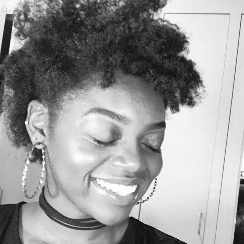 Meet your Posher, Monica